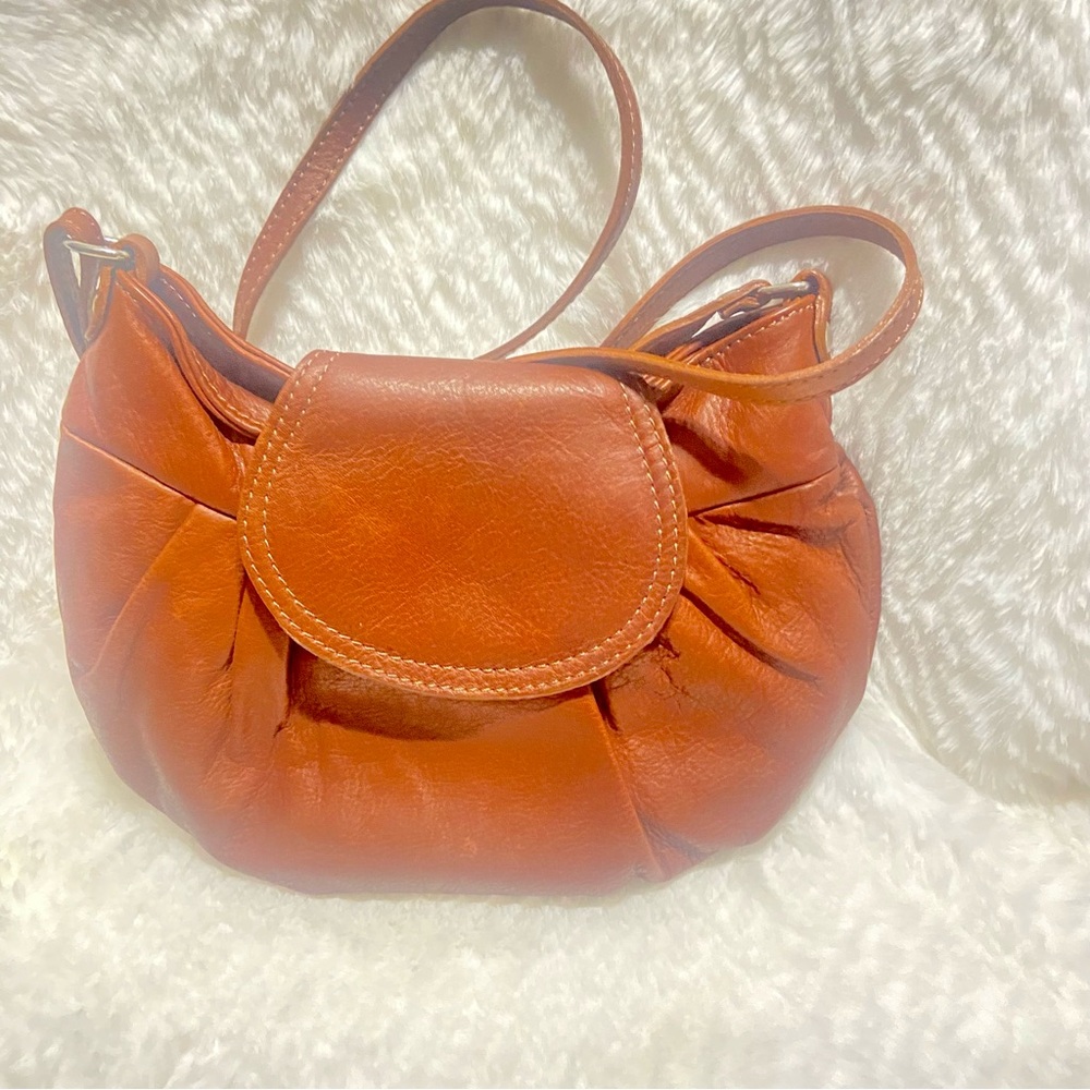 Elegant Genuine Leather Crossbody Bag - Picture 2 of 13